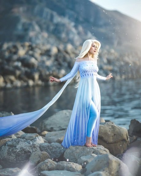 Raineemery art star galleries