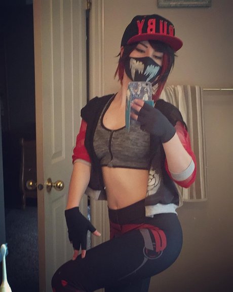 Raineemery erotic star picture