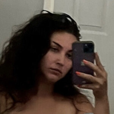 Pigeons ASMR pornstar naked image