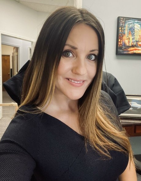 onegoodbumblebee xxx pornstar image