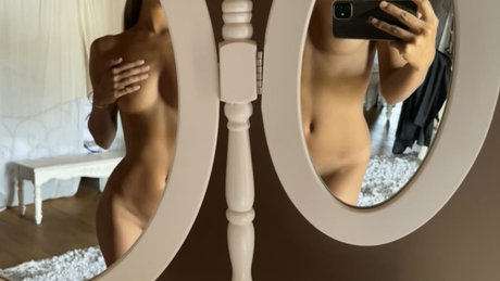 telmaxlouise naked model archive