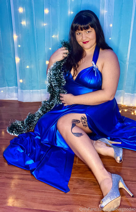 big tits squirt onlyfans hot picture