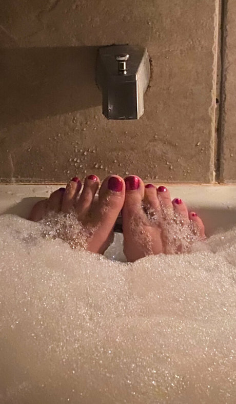 lolalovegoodxo sex model pic