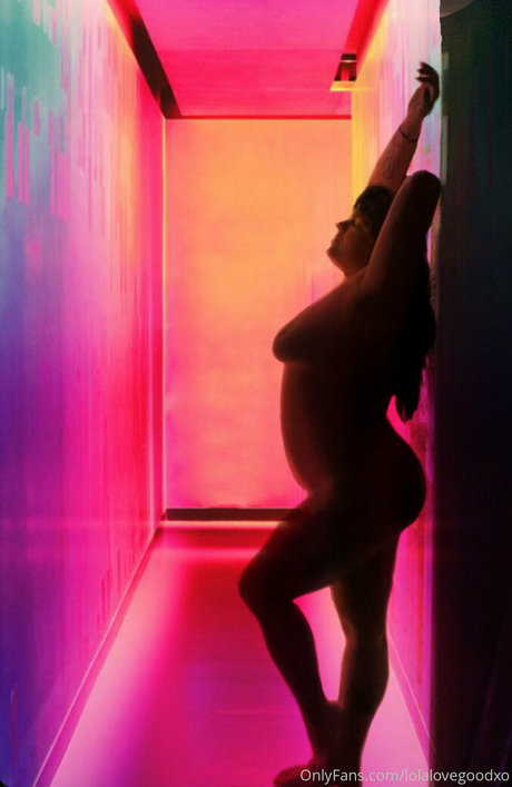 lolalovegoodxo star nude gallery