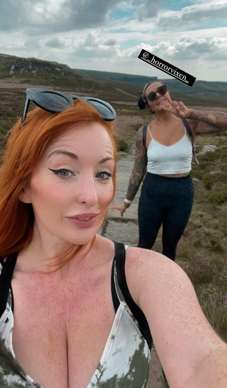 Laura Dawson high quality model pictures