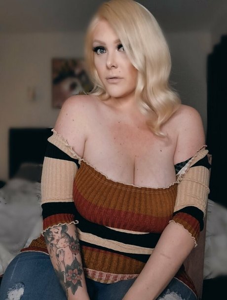 midnightxxxmoon beautiful pornstar photo