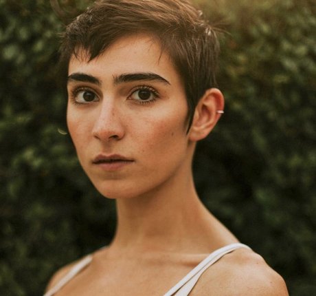 Izzi Rojas art pornstar archive