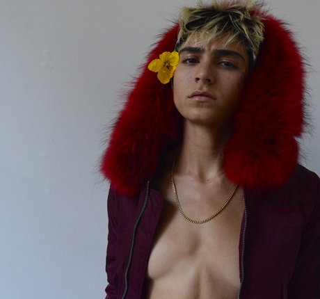 Izzi Rojas star sexy images