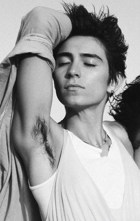 Izzi Rojas sexy pornstar galleries