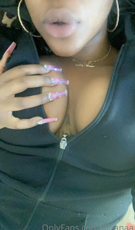 illnanaa xxx model photos