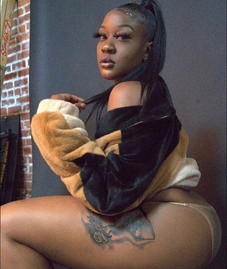 hot mature onlyfans hot photo