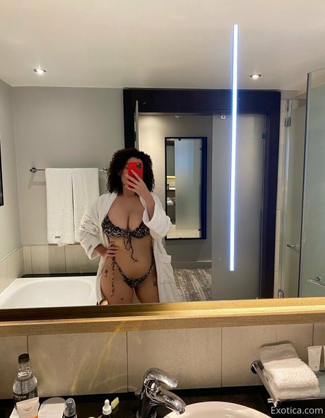 Disturbia exclusive star photos