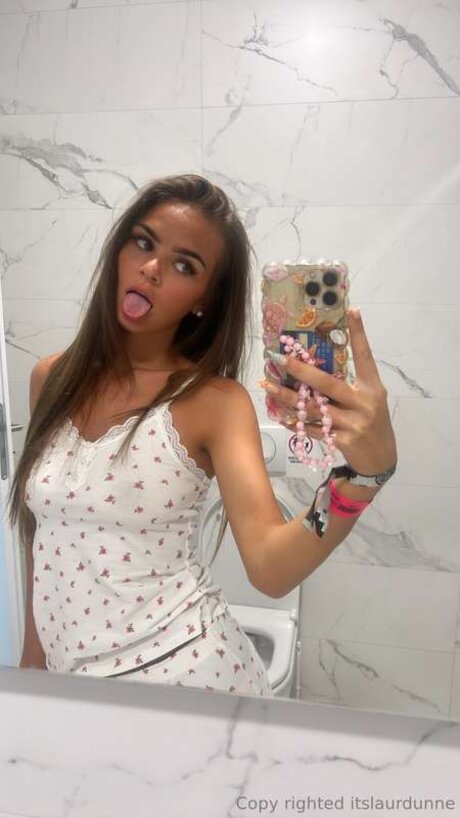 itslaurdunne star high quality galleries