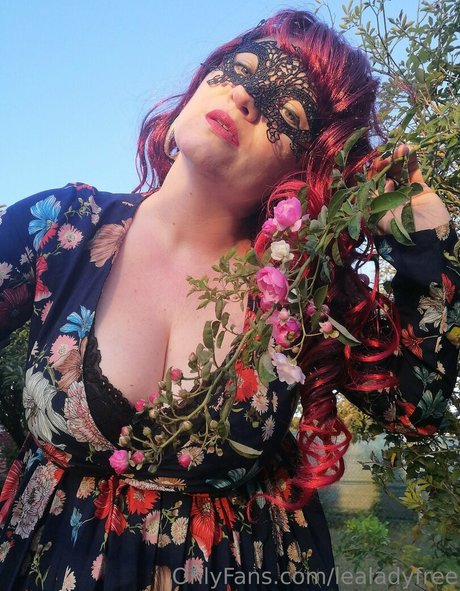 lealadyfree hot model pictures