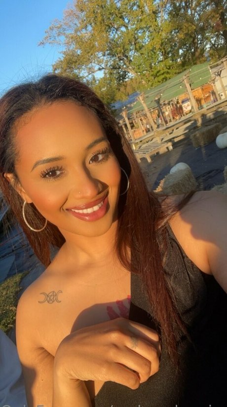 makeupbymicol model pretty pictures