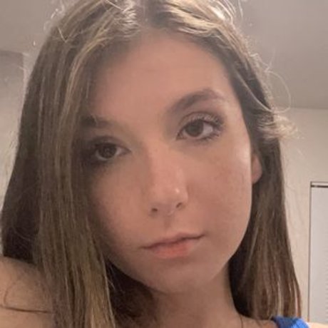 lesbian kissing onlyfans sex picture