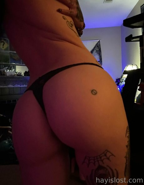 hayislost pornstar naked img