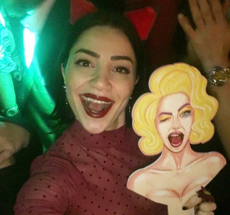 Serpil Cansz pornstar hot images