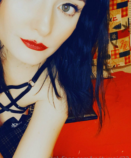 scarlottnyx22 nudes actress pic