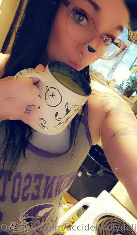 accidentallydelicious exclusive actress galleries