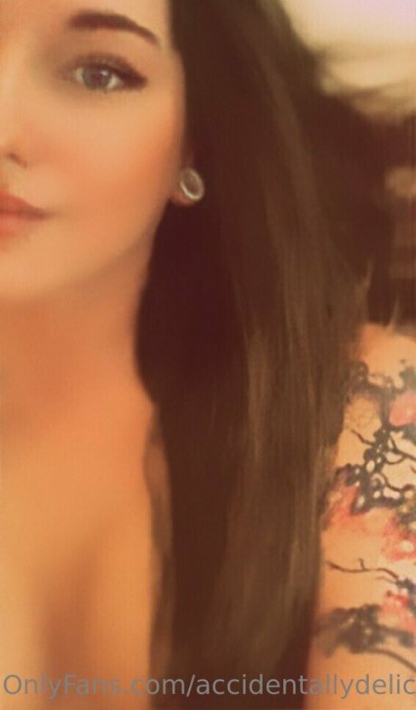 accidentallydelicious model sexy image