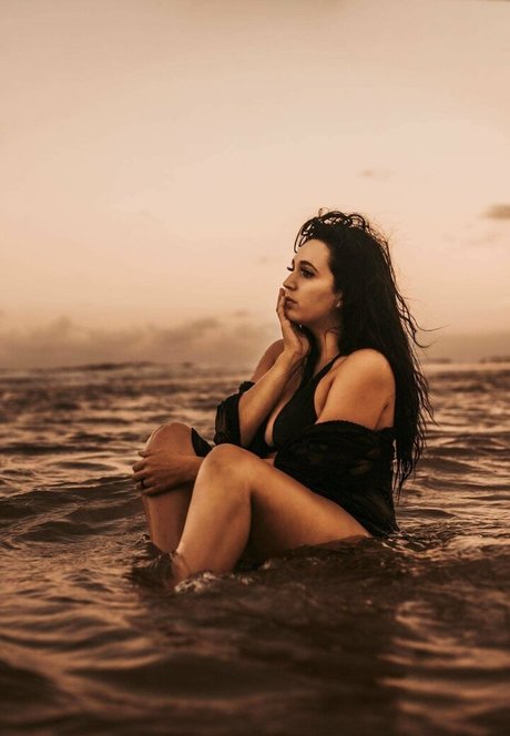 naughty wife life naked star pictures