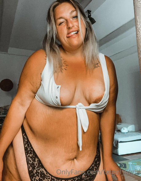 fatgirl fitgirl pornographic model photo