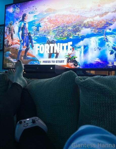 giantess hanna hot pornstar archive