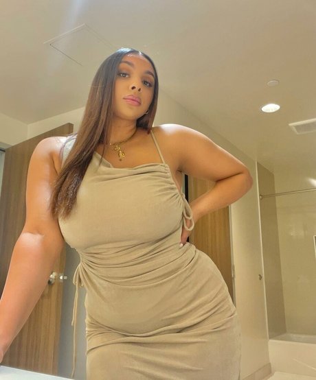 naiyah rosen33 best model photo