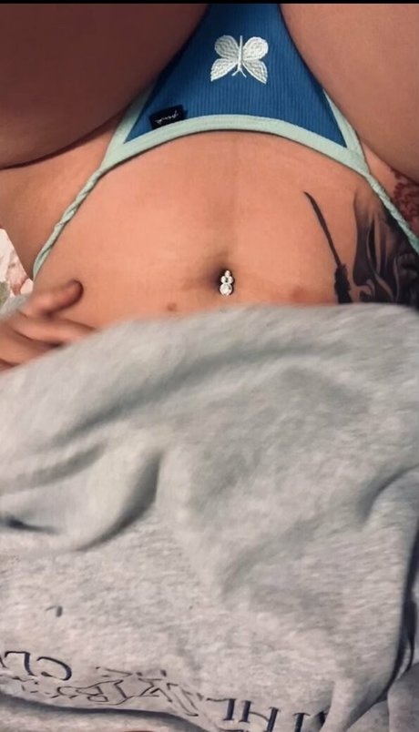 Crybabyxnina art model image