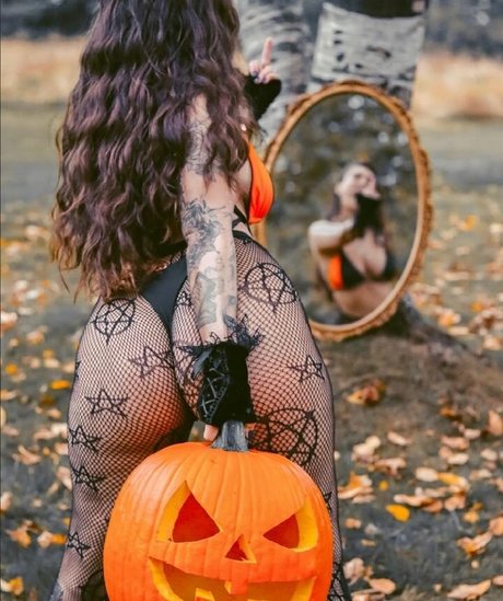 Angela Amethyst pretty pornstar image