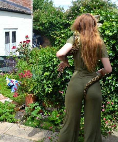 sleepyvegan high quality model gallery