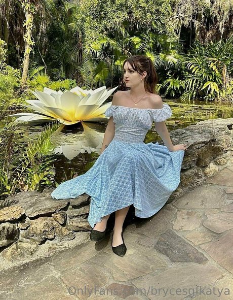 brycesgfkatya sexy model img
