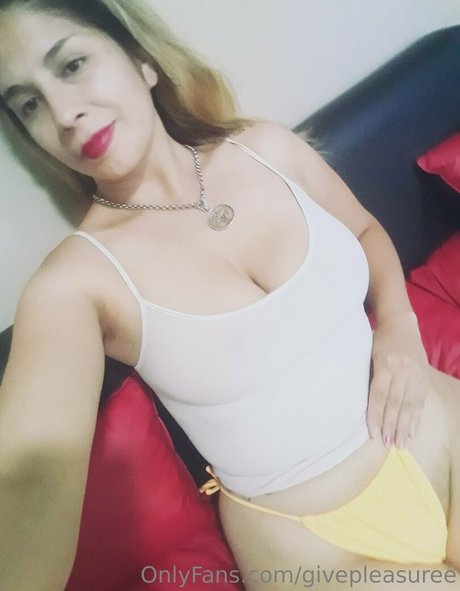 givepleasuree hd pornstar gallery