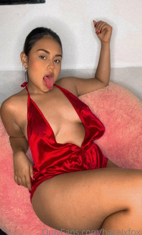 hazelxfox nude pornstar pic