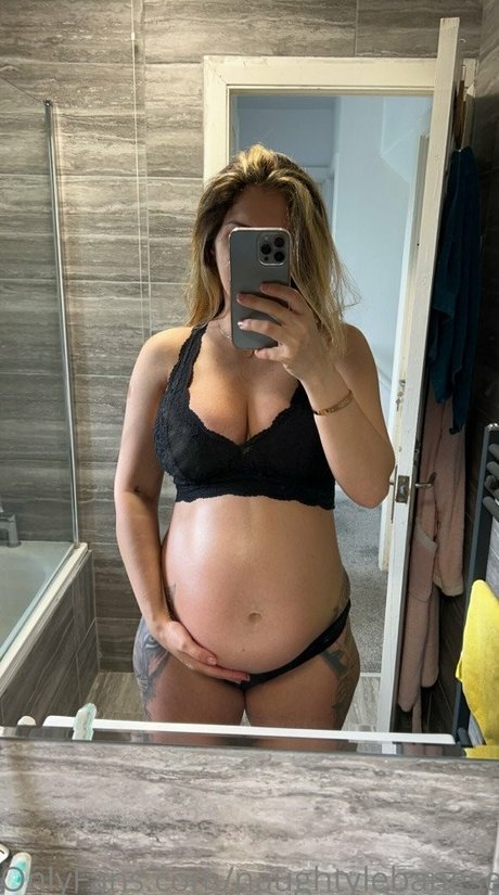 Naughty Lebanese perfect actress photos