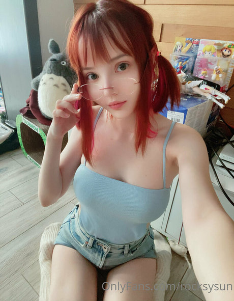 AlisaPikaPika pornstar nude picture