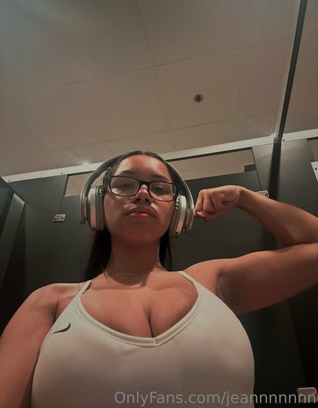 jeannnnnnn model hot picture