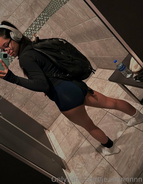 jeannnnnnn erotic model pics