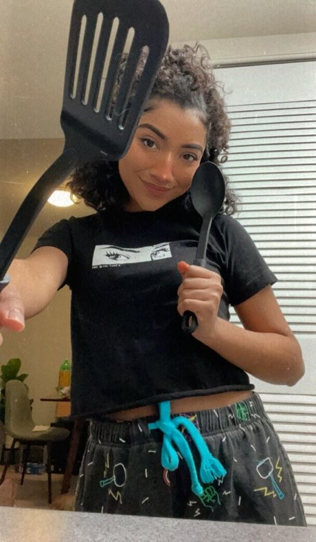 krystalogy nudes star gallery