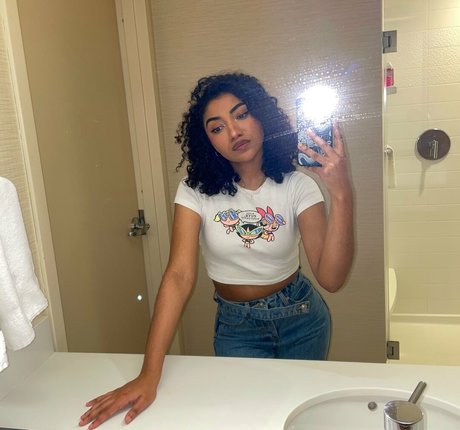 krystalogy star nude galleries