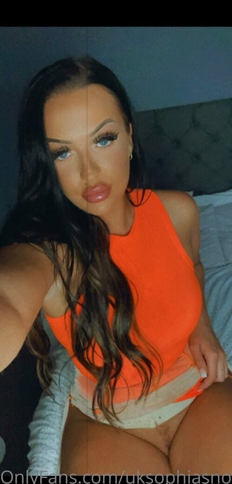 uksophiasnow pornstar top pic