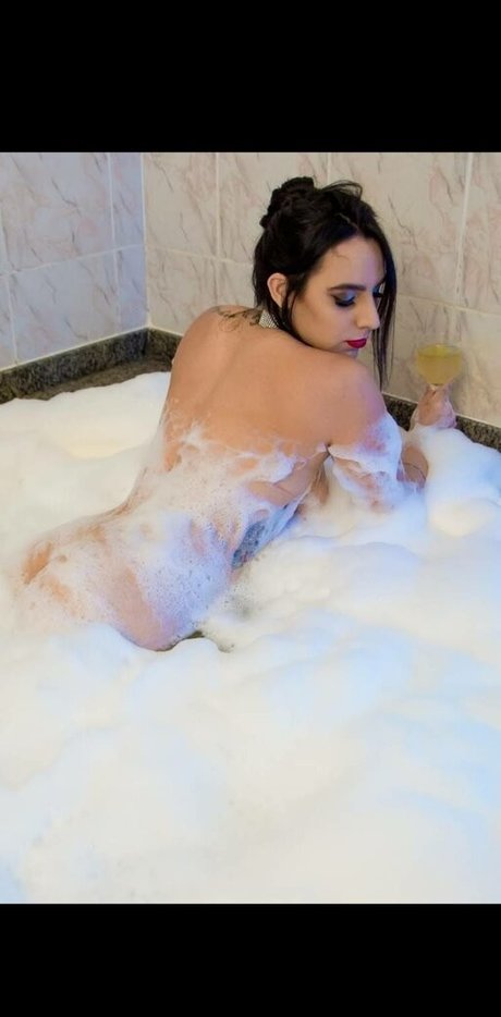 Karen Pimentinha pretty pornstar images