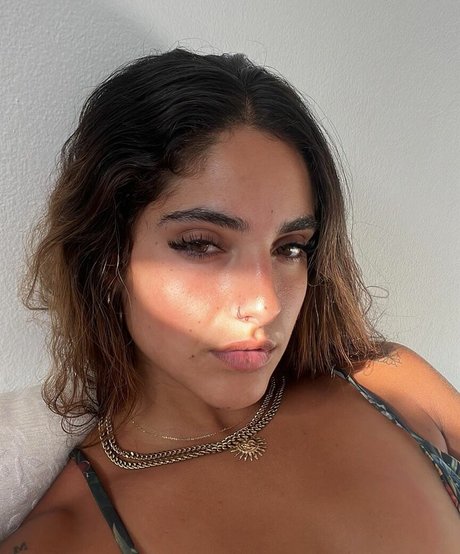 Isabella Ladera free star pics