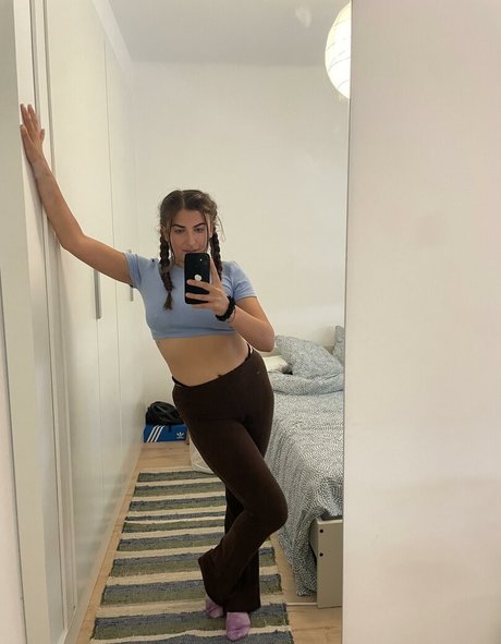 crazybritishoe star xxx pictures