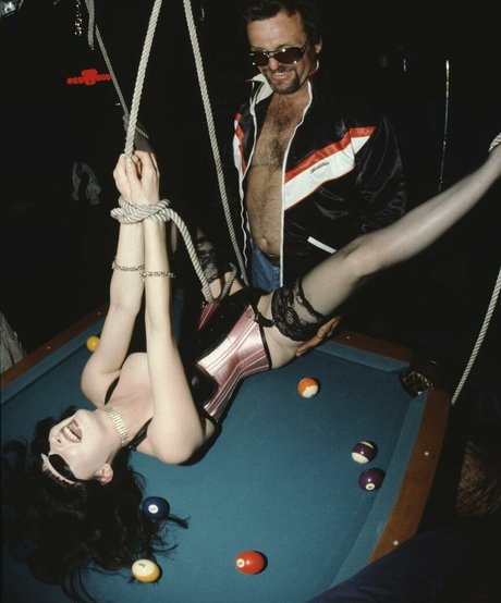 Dita Von Teese Quick model image