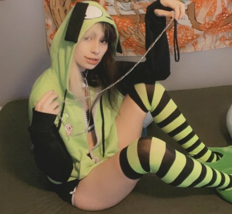 Shiruwu model pretty image