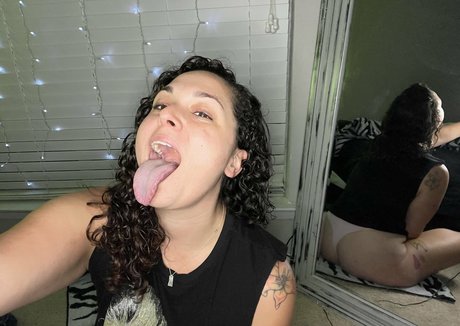 bettyplug pornstar naked images