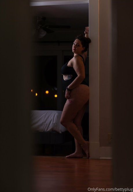 bettyplug nice star photo