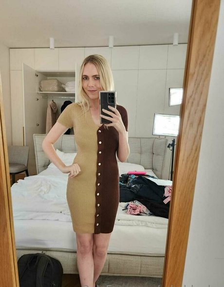 big tits blonde onlyfans porno picture